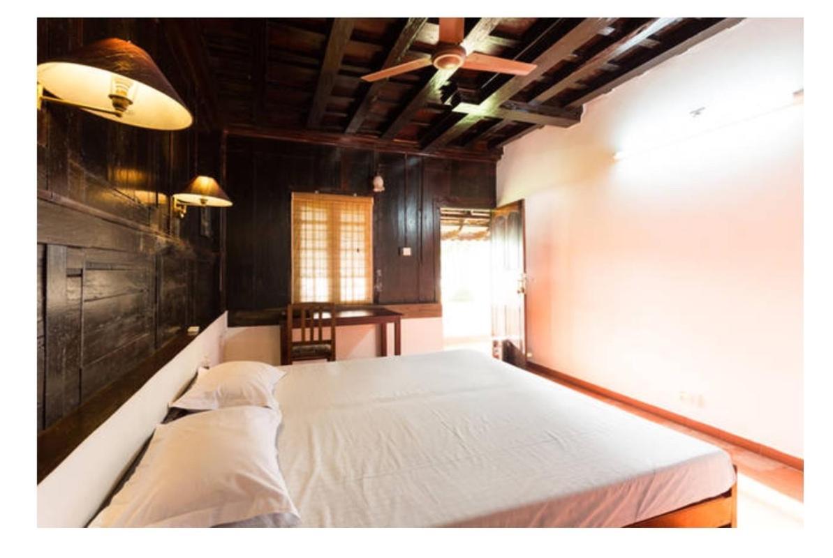 The Pamba Heritage Villa Champakulam ภายนอก รูปภาพ